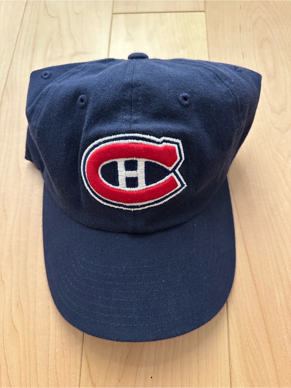 Like-New- Mitchell & Ness Monreal Canadians NHL Habs Team Snapback Hat